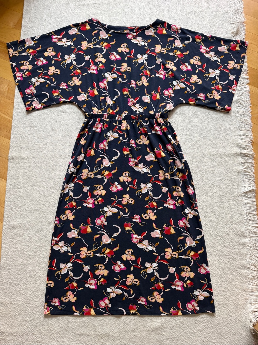 Garnet Hill Prato Jersey Maxi Dress M Navy Blue Floral Kimono Sleeves Pockets - Picture 2 of 9
